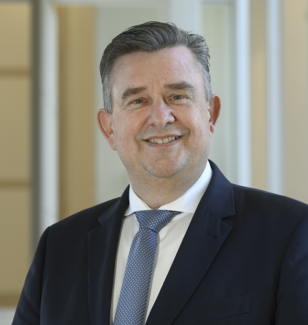 Emile Roemer, Vorsitzender der Euregio Maas-Rhein, 
Kommissar des Königs in der niederländischen Provinz Limburg